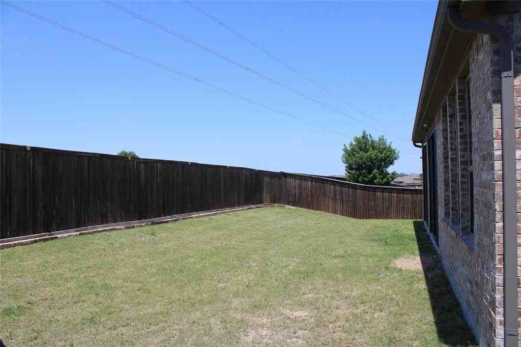 15643 Carnoustie Ln - Photo 5 of 19