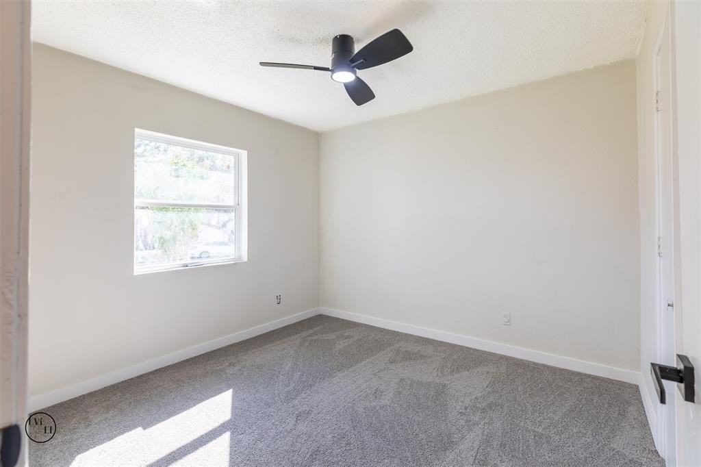 2318 May Ln - Photo 4 of 16