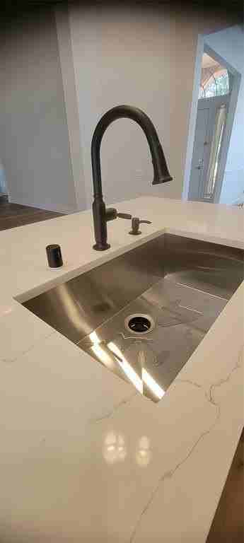 5709 Maidstone Dr - Photo 5 of 10