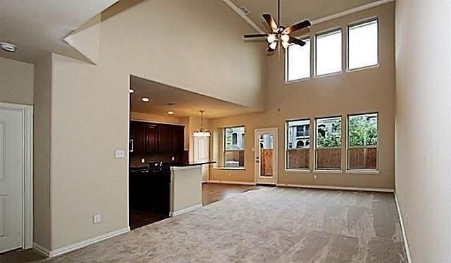 3739 Venice Dr - Photo 4 of 18
