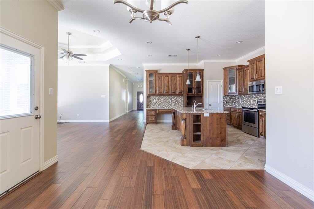 5500 Ledgestone Dr - Photo 6 of 27