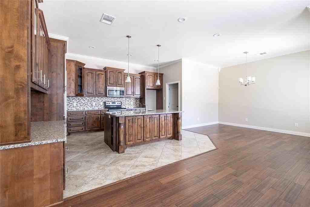 5500 Ledgestone Dr - Photo 7 of 27