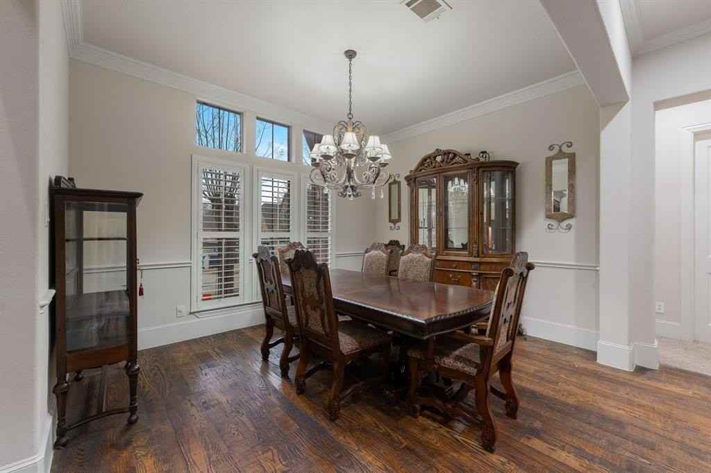 109 Meadowlands Dr - Photo 7 of 40