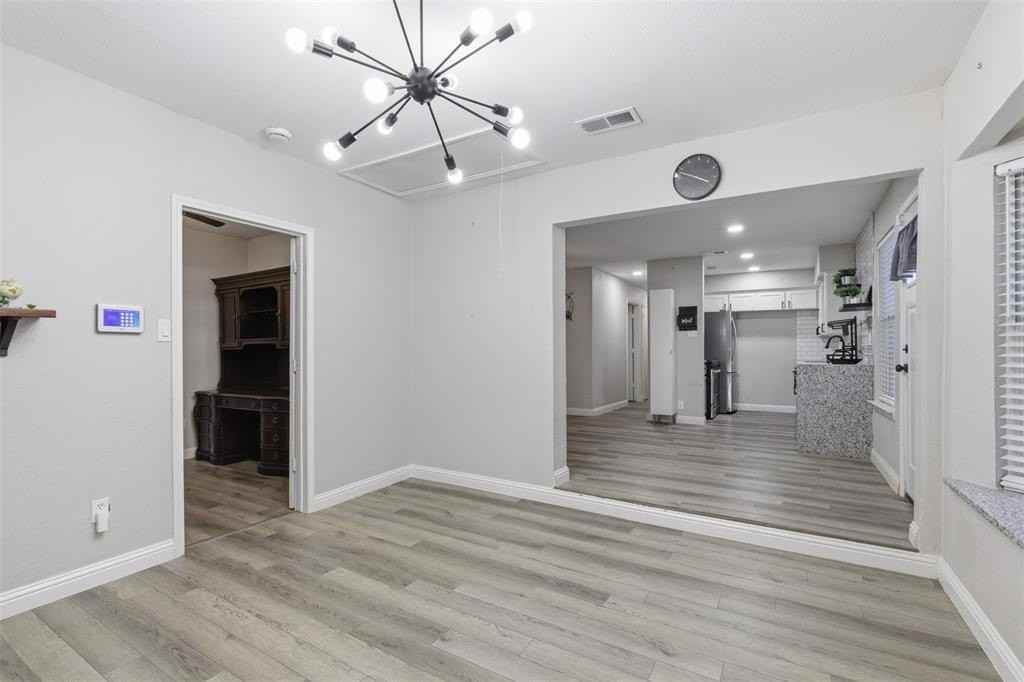 729 Hettie St - Photo 7 of 16