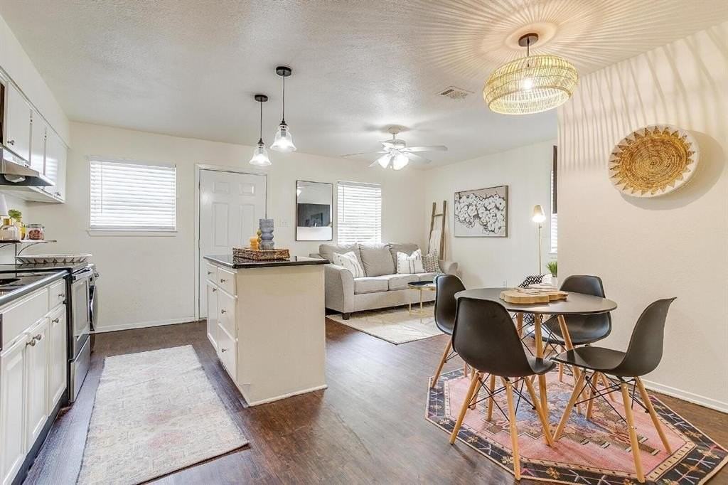 2215 5th Ave - Photo 5 of 17