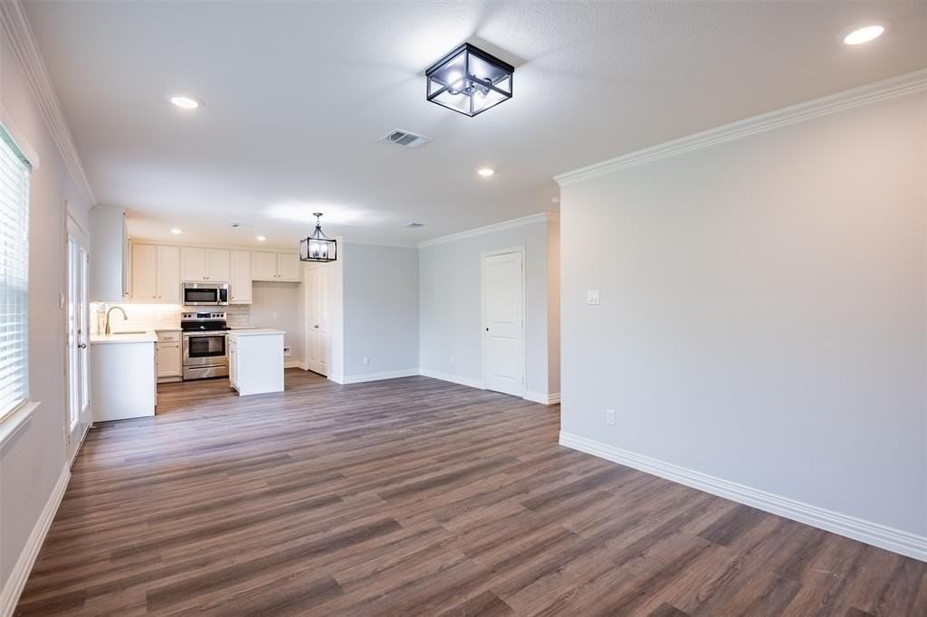 3462 Coronado Ct - Photo 7 of 30