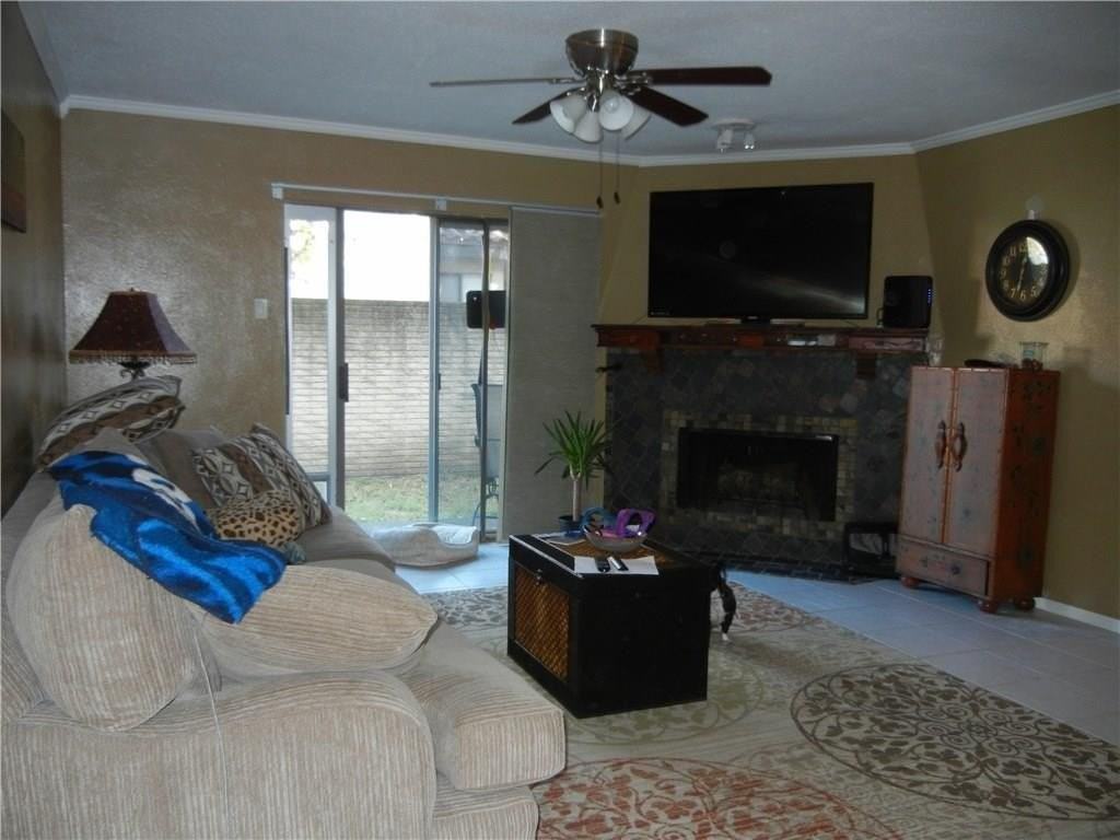 839 Dublin Dr #1 - Photo 6 of 30