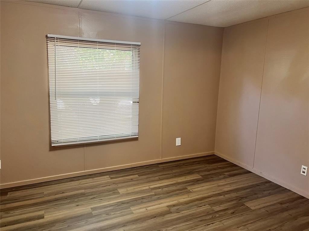4528 Wildwood Cir - Photo 4 of 24