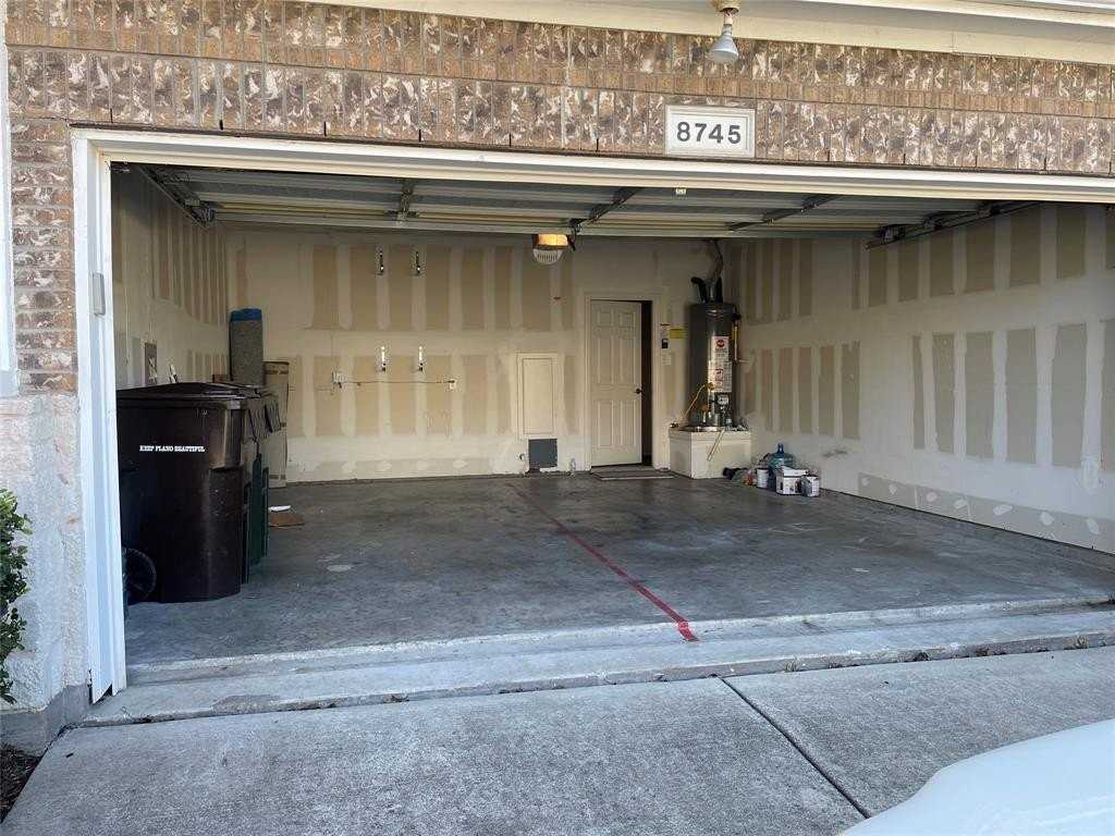 8745 Bigelow Dr - Photo 3 of 26