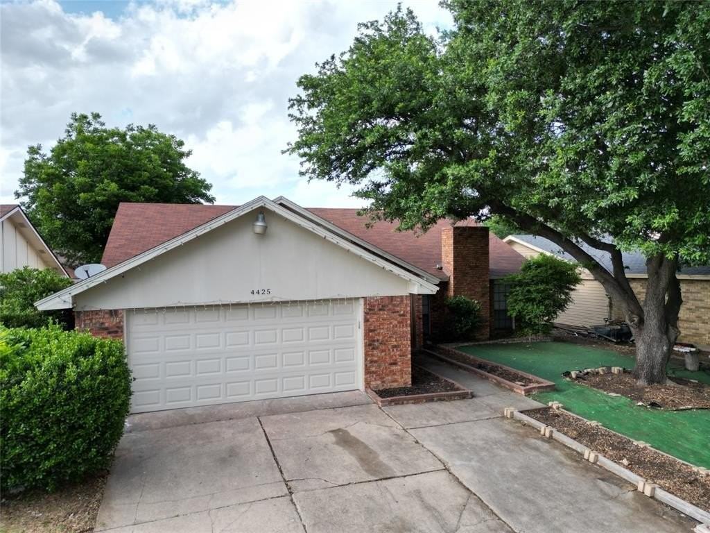 4425 Campion Ln - Photo 2 of 26