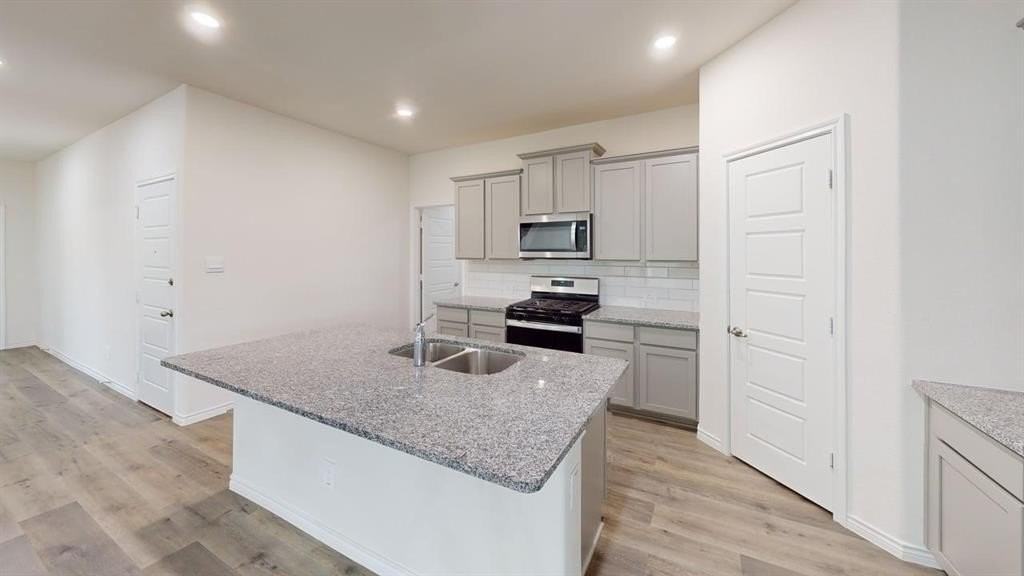 2901 Bald Eagle Blvd - Photo 4 of 25