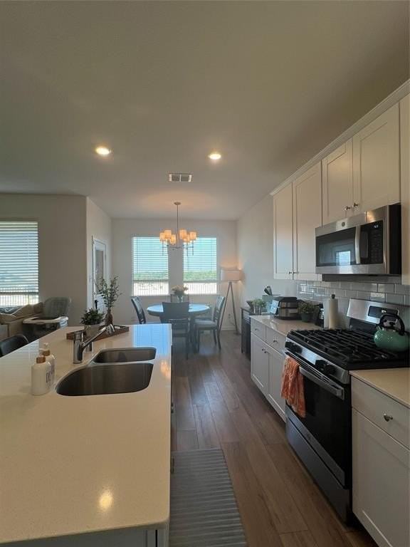 1105 Mistybrook Dr - Photo 6 of 35