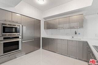 13700 Marina Pointe Dr #1915 - Photo 6 of 8