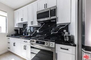9024 Phyllis Ave #A - Photo 4 of 8