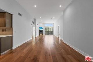 7133 Hawthorn Ave #PH6 - Photo 4 of 8