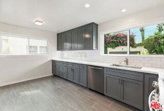 6348 Colgate Ave - Photo 4 of 8