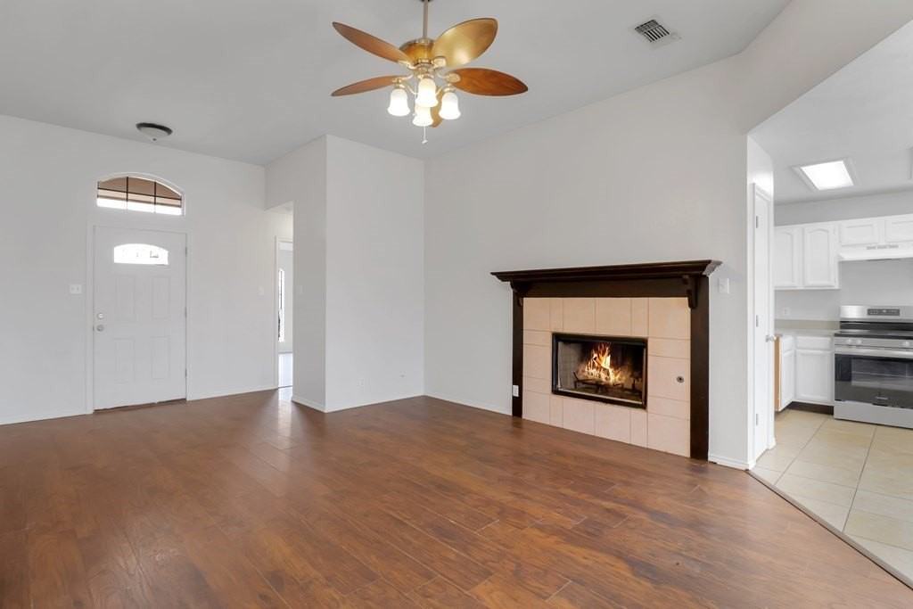8633 Yale Ave - Photo 7 of 26