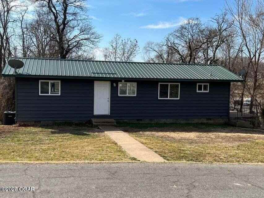 1229 Reid Rd - Photo 2 of 11