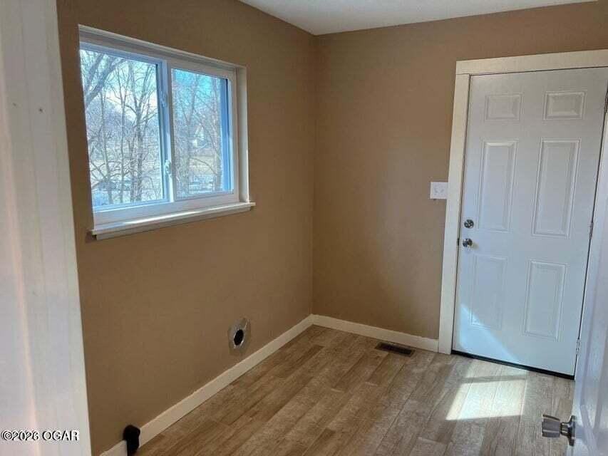 1229 Reid Rd - Photo 7 of 11