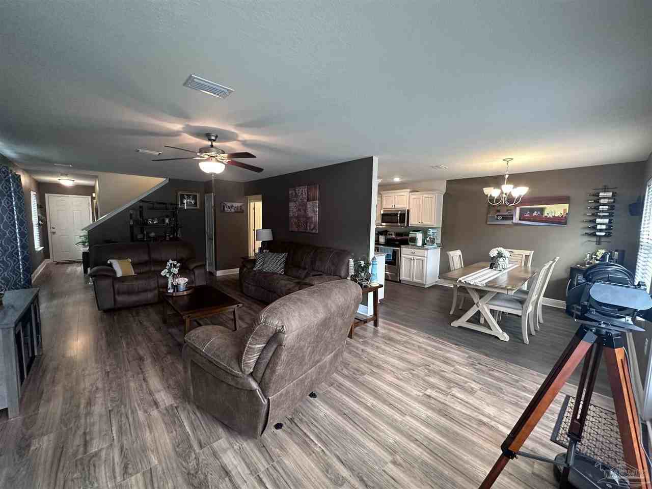 5217 Saufley Field Rd - Photo 4 of 26