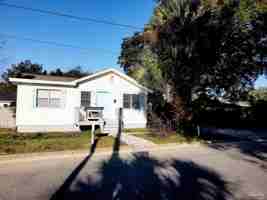 featured image of 1215 N C St