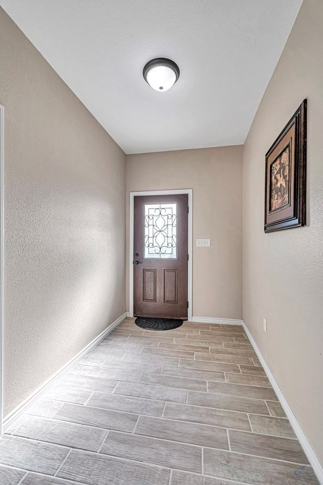 1100 Osprey Dr - Photo 3 of 21