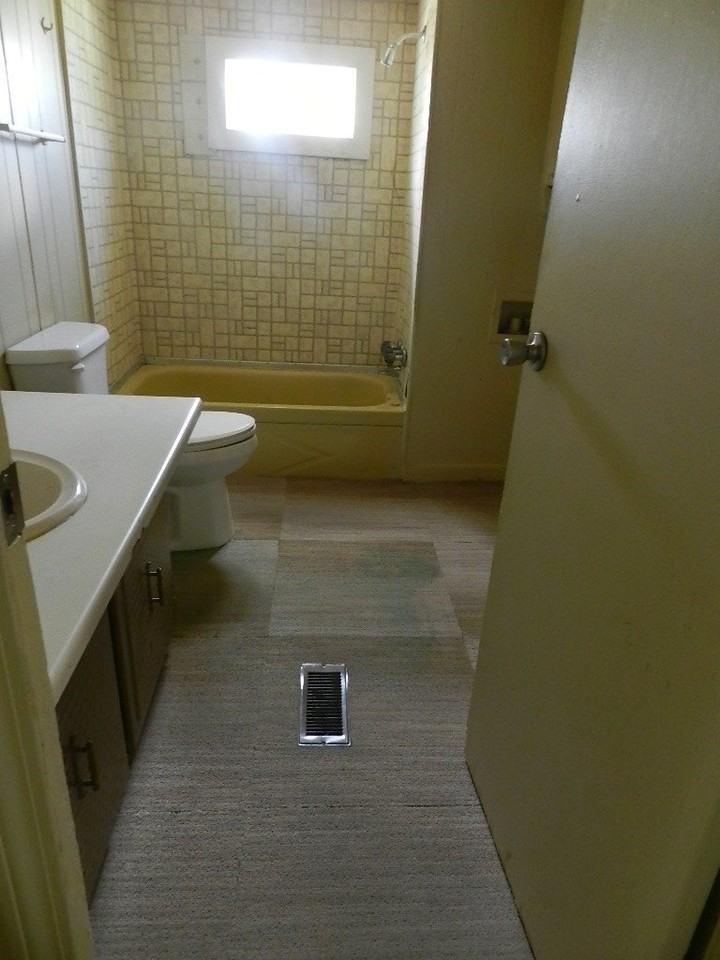 1004 N State St - Photo 7 of 7