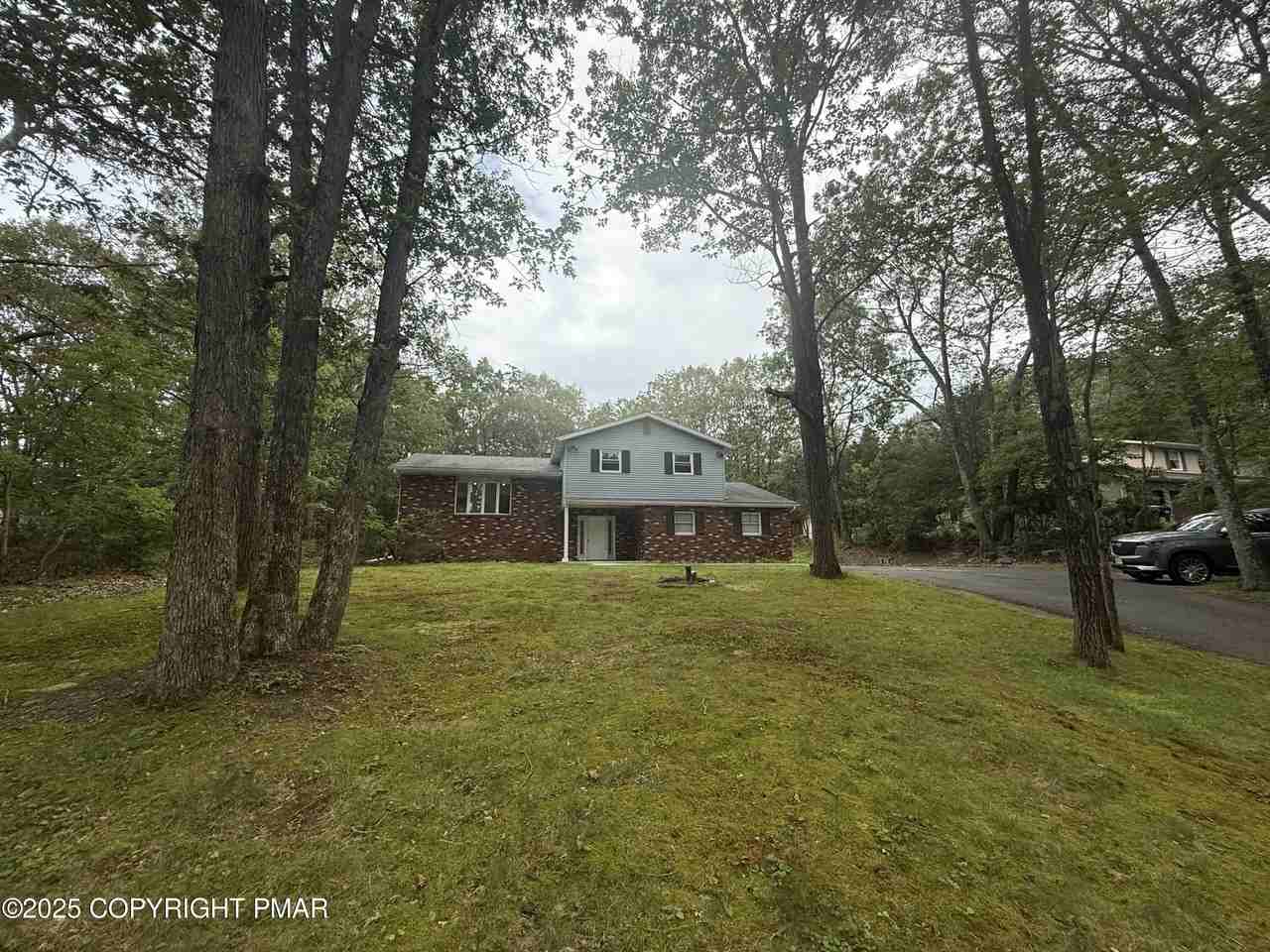 37 Seneca Rd - Photo 2 of 46