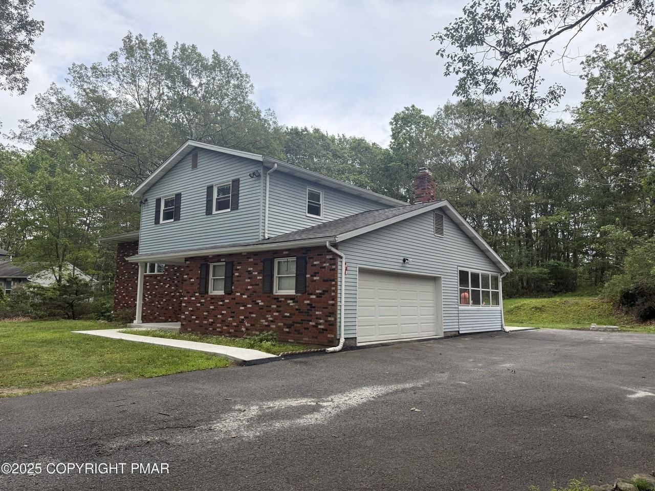 37 Seneca Rd - Photo 4 of 46