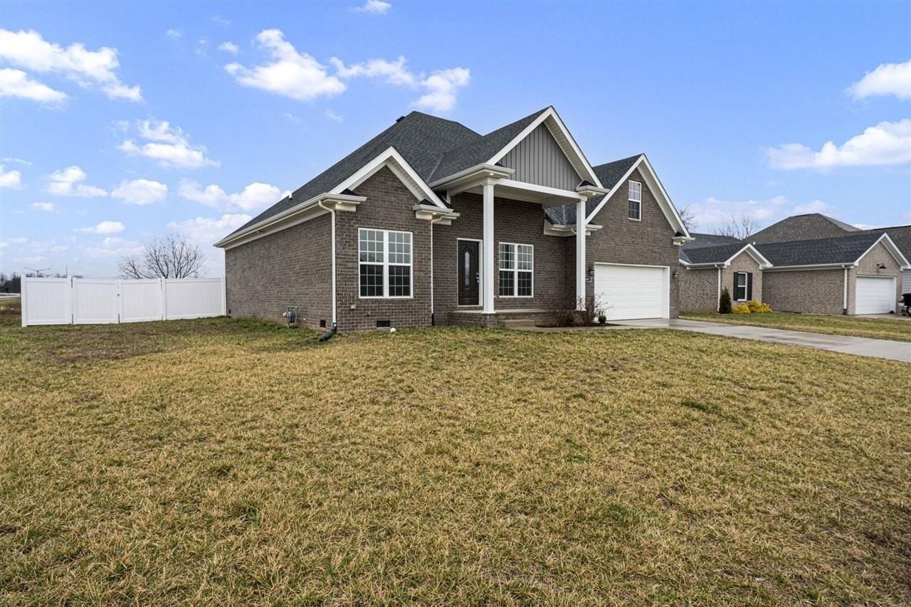 691 Denver Ln - Photo 3 of 33