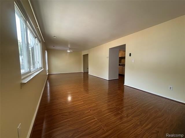 509 E University Dr - Photo 3 of 20