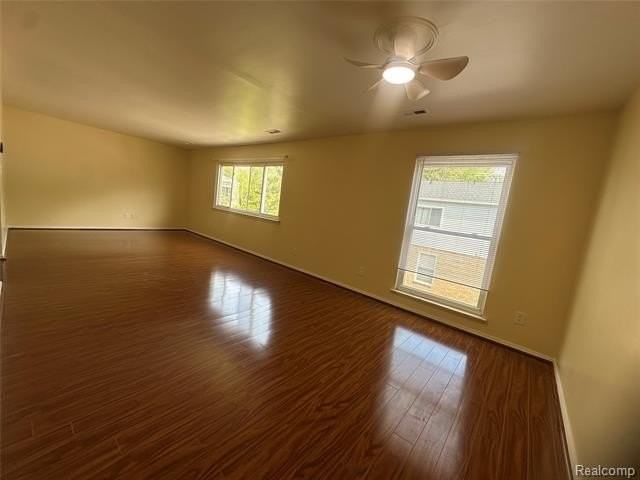 509 E University Dr - Photo 4 of 20