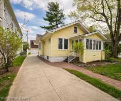 featured image of 1208 Emmons Ave