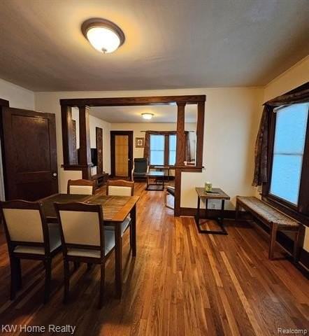 1208 Emmons Ave - Photo 7 of 20