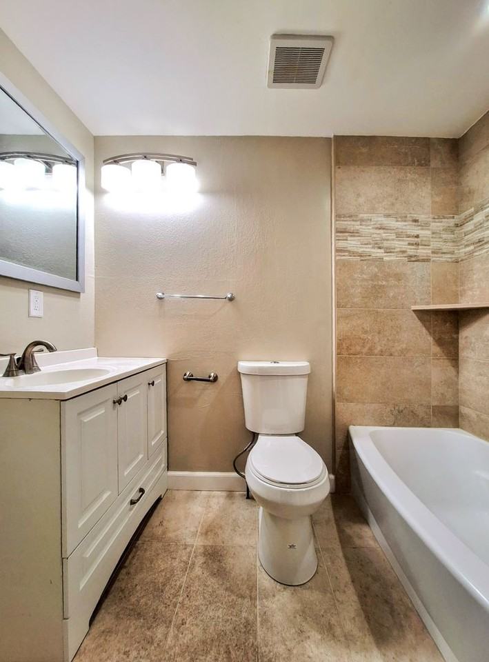 4628 Adobe River Ct - Photo 4 of 37