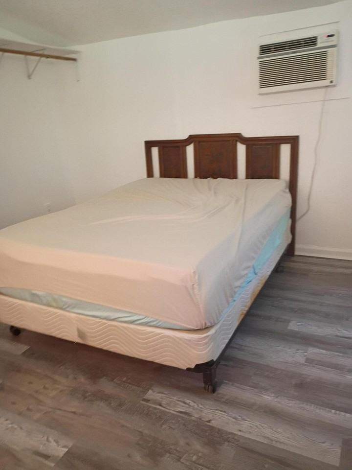118 Urquhart St #REAR - Photo 2 of 5