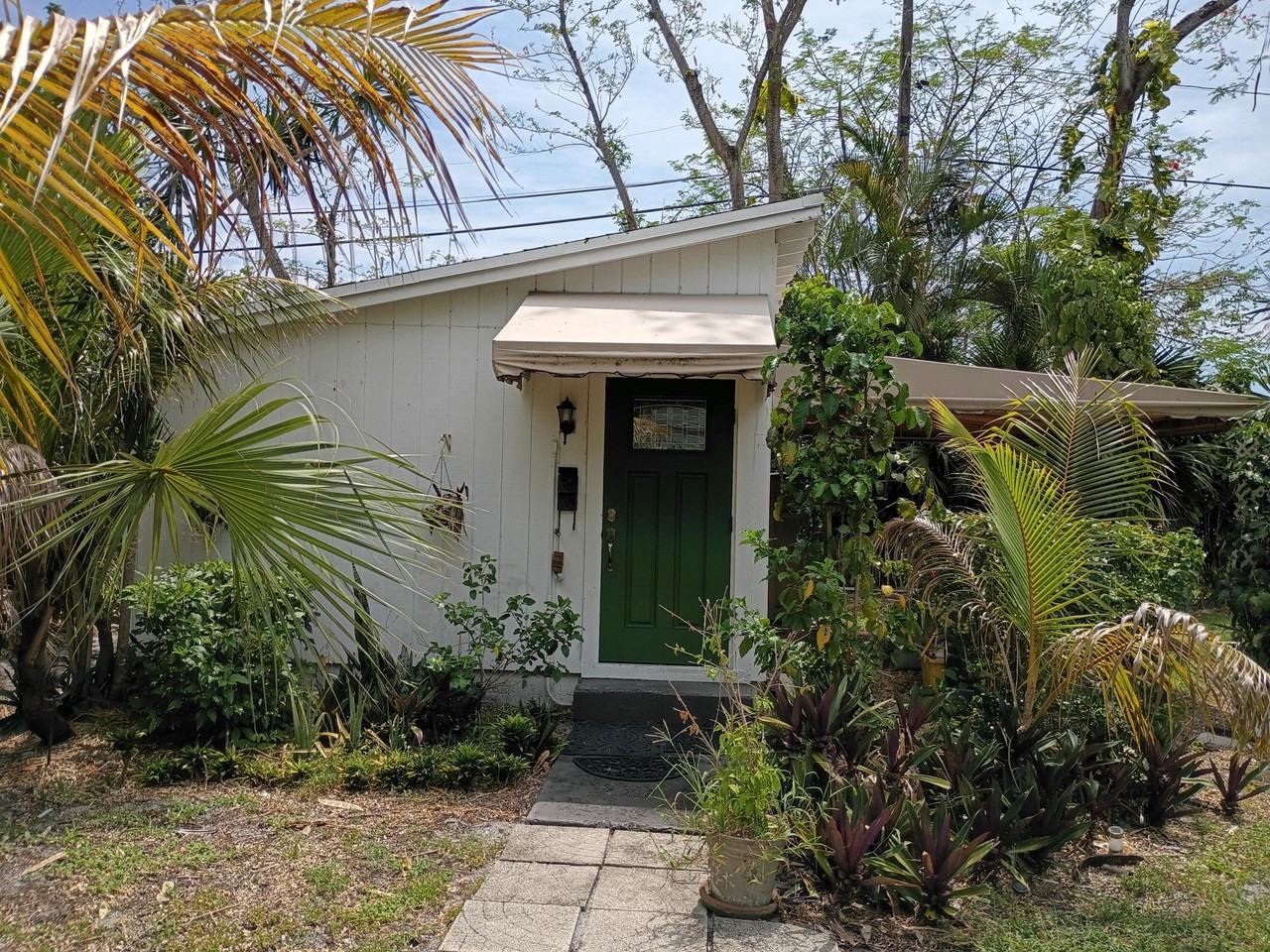 118 Urquhart St #REAR - Photo 5 of 5