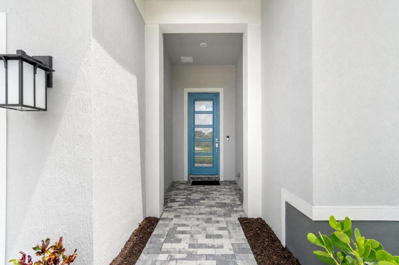 9195 Cape Honey Bee Ln - Photo 4 of 26