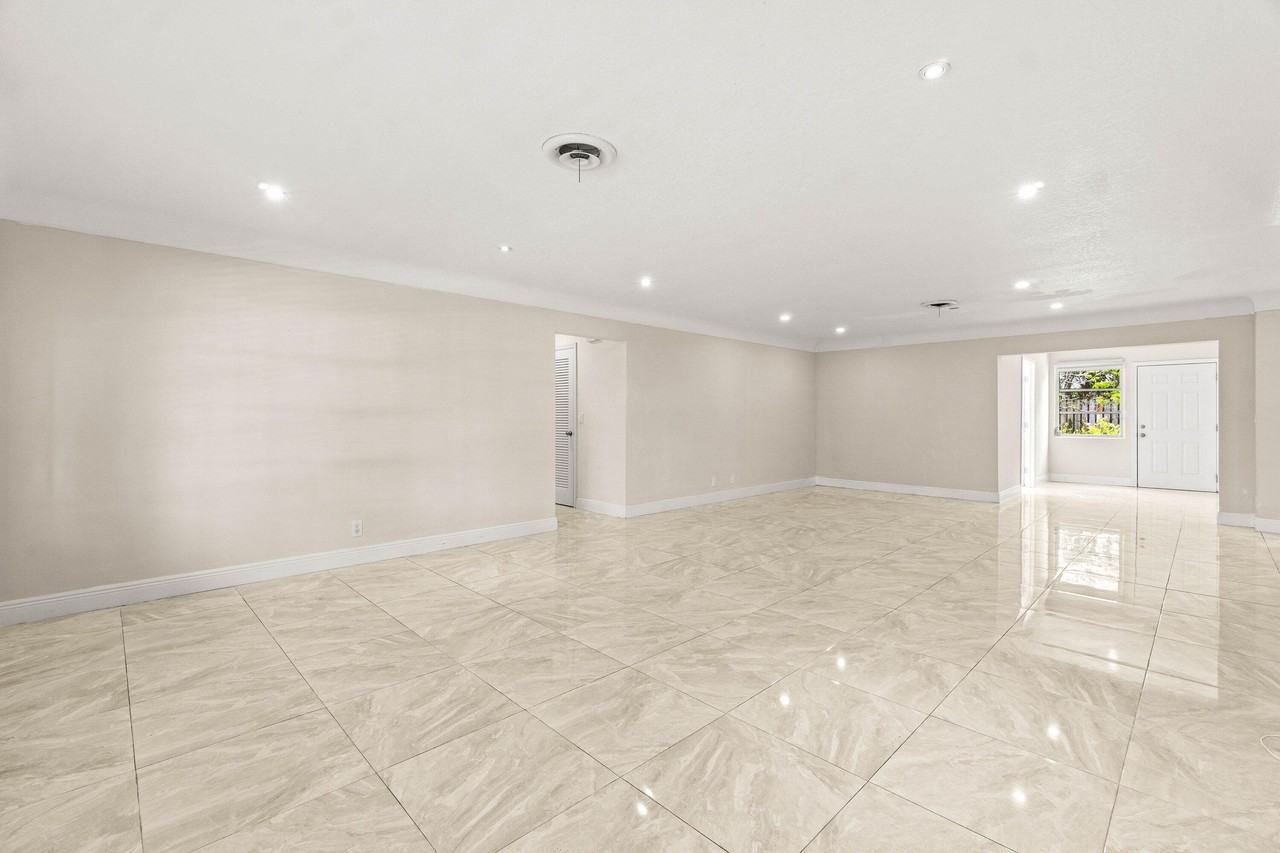 1290 Sw 8th St - Photo 2 of 29
