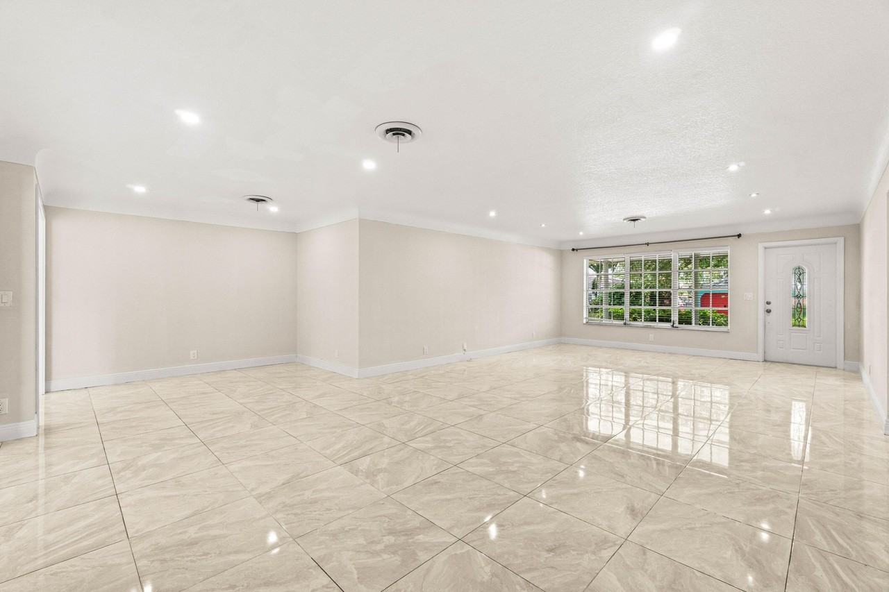 1290 Sw 8th St - Photo 3 of 29