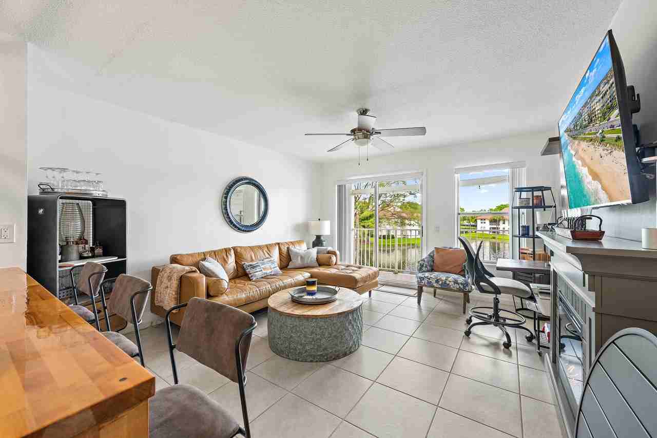 261 Cypress Point Dr - Photo 3 of 18