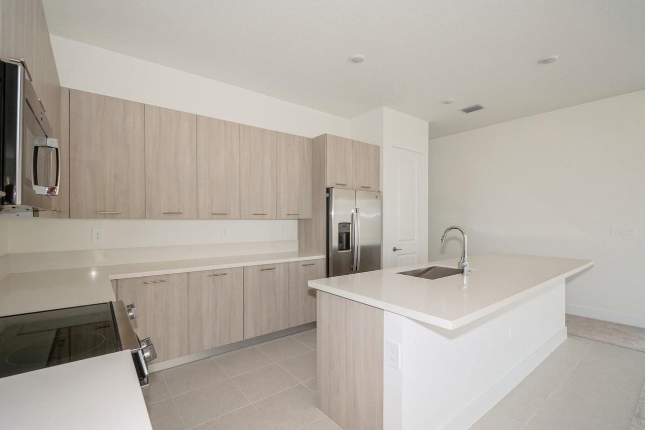 12290 Sw 44th Ct - Photo 2 of 44