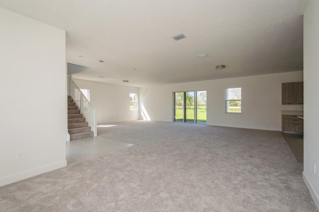 12290 Sw 44th Ct - Photo 7 of 44