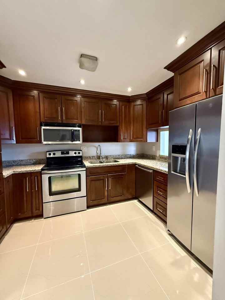 3307 Nw 108th Dr #1 - Photo 3 of 26