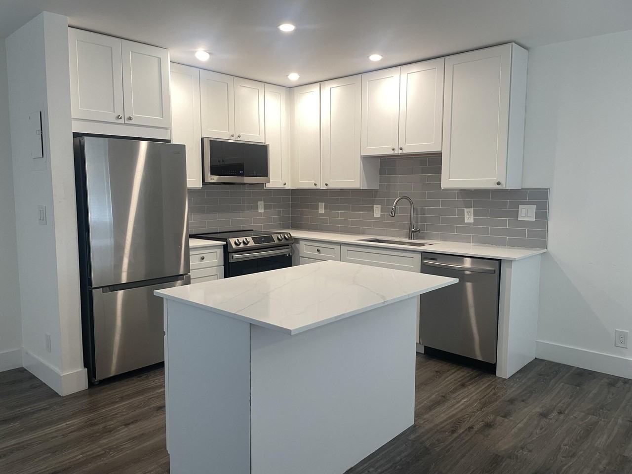 650 Brittany N #650 - Photo 2 of 14