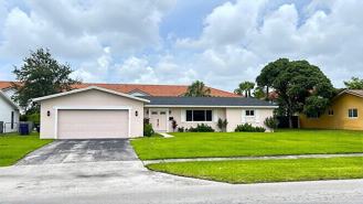 3521 Nw 29th St - Photo 1 of 1