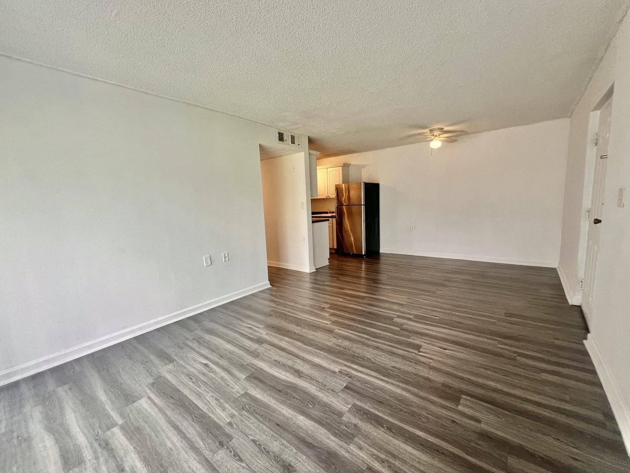 1215 N Benoist Farms Rd #203 - Photo 4 of 24