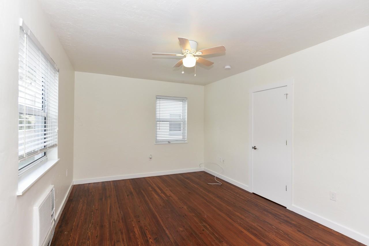 717 2nd Ave S #5 - Photo 2 of 18
