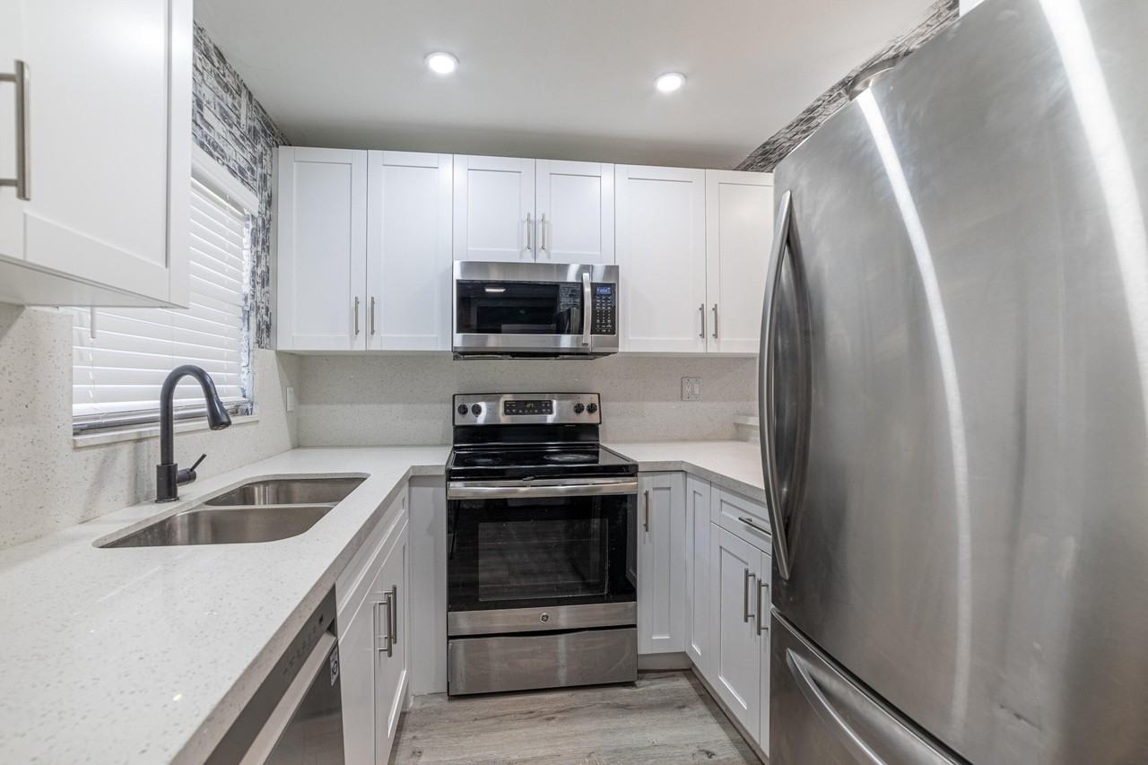 2755 W Atlantic Ave #1210 - Photo 5 of 32