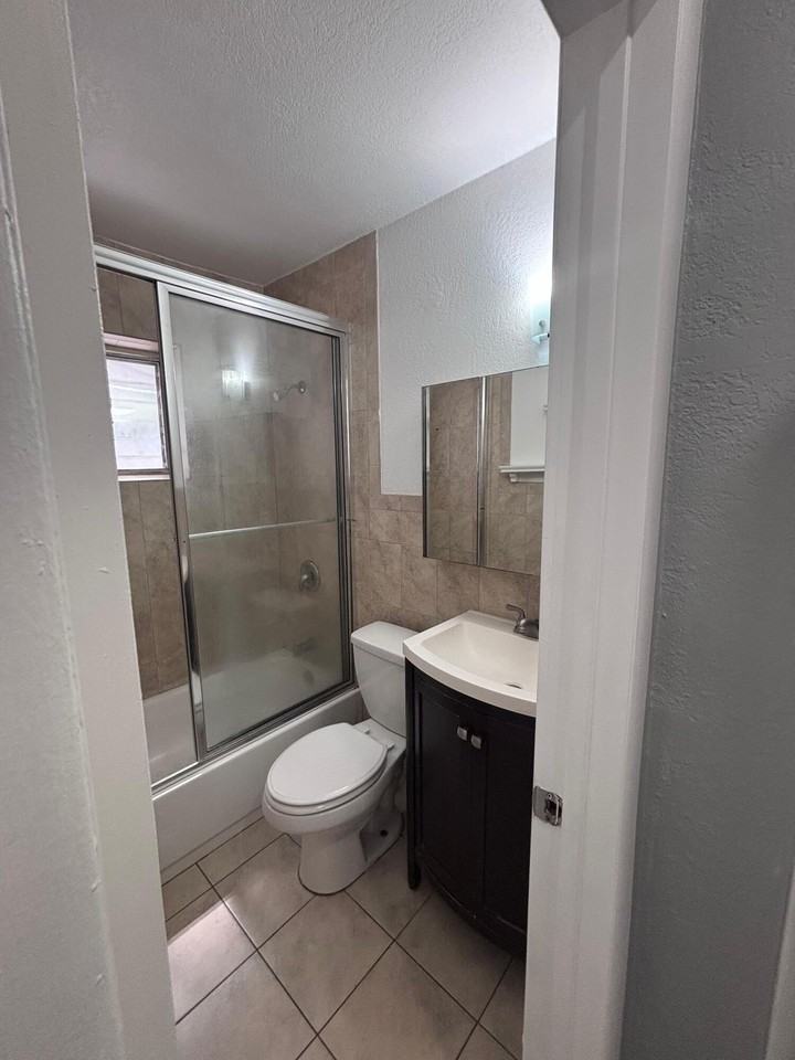 6760 Park St #B - Photo 6 of 8